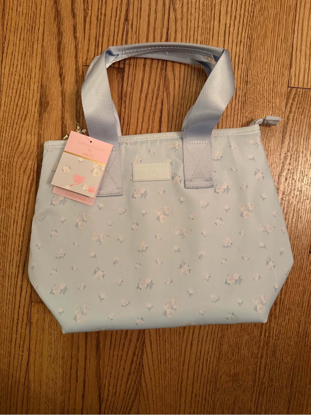 LoveShackFancy - Yoobi Everblooming Rosettes Ditsy Lunch Tote Bag Breezy Blue - Picture 3 of 8